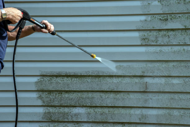 Garage Pressure Washing in Davenport, IA